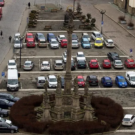 Exkluzivni V Prizemi V Hradci Kralove Apartment Hradec Kralove