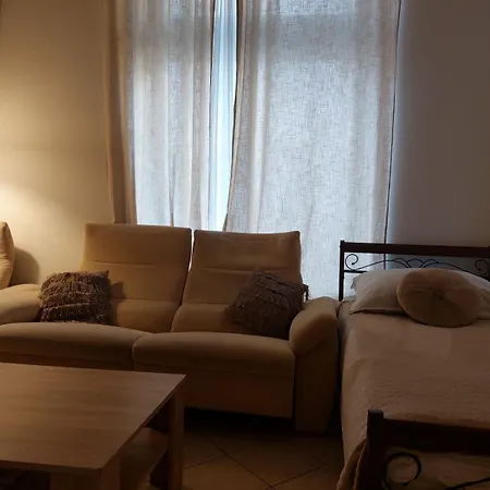 Tomkova V Hradci Kralove Appartement *