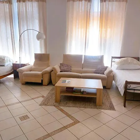 Appartement Tomkova V Hradci Kralove *