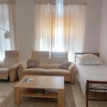Tomkova V Hradci Kralove Appartement *
