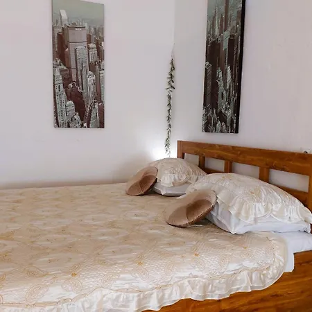 Tomkova V Hradci Kralove Appartement *